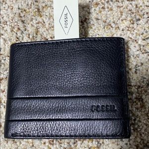 New Black Leather Fossil Wallet - Lufkin Traveler